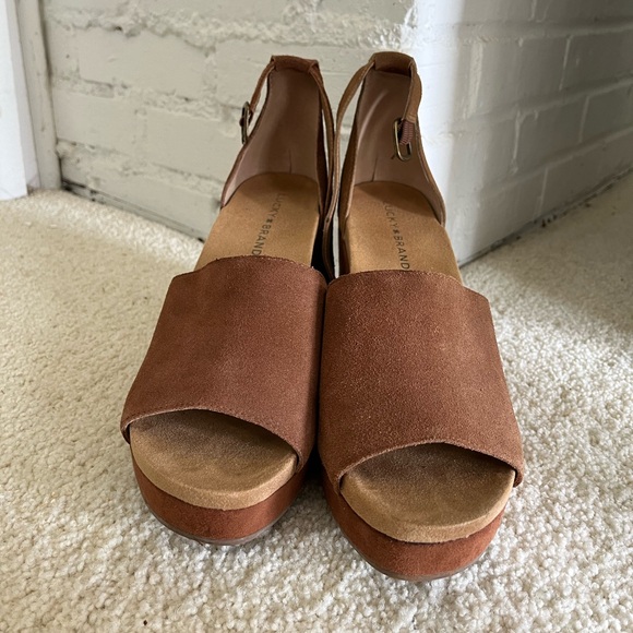 Lucky Brand brown wedges size 10 - Picture 2 of 4